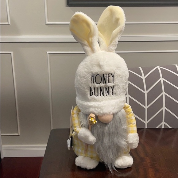 Rae Dunn HONEY BUNNY gnome
